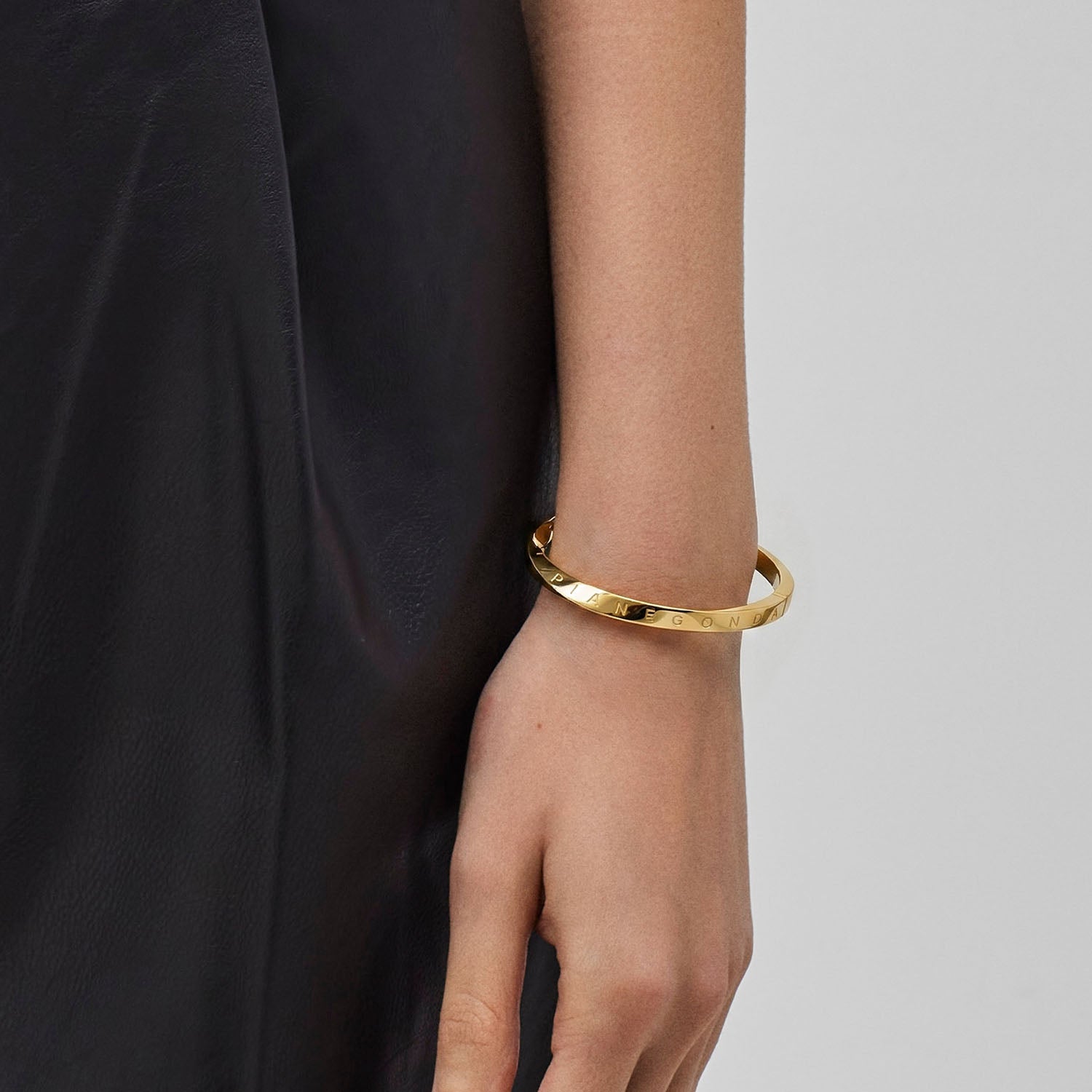 Pianegonda Bangle - Vista 3