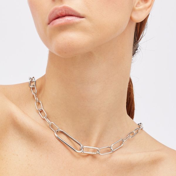 Short chain necklace