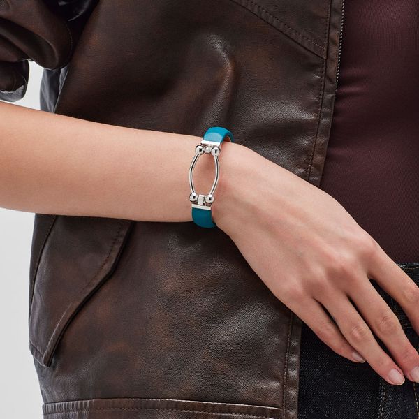 Medium rigid bracelet