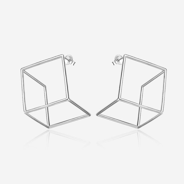  Big stud earrings