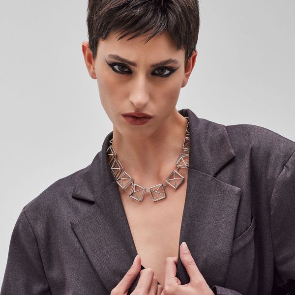 Choker necklace