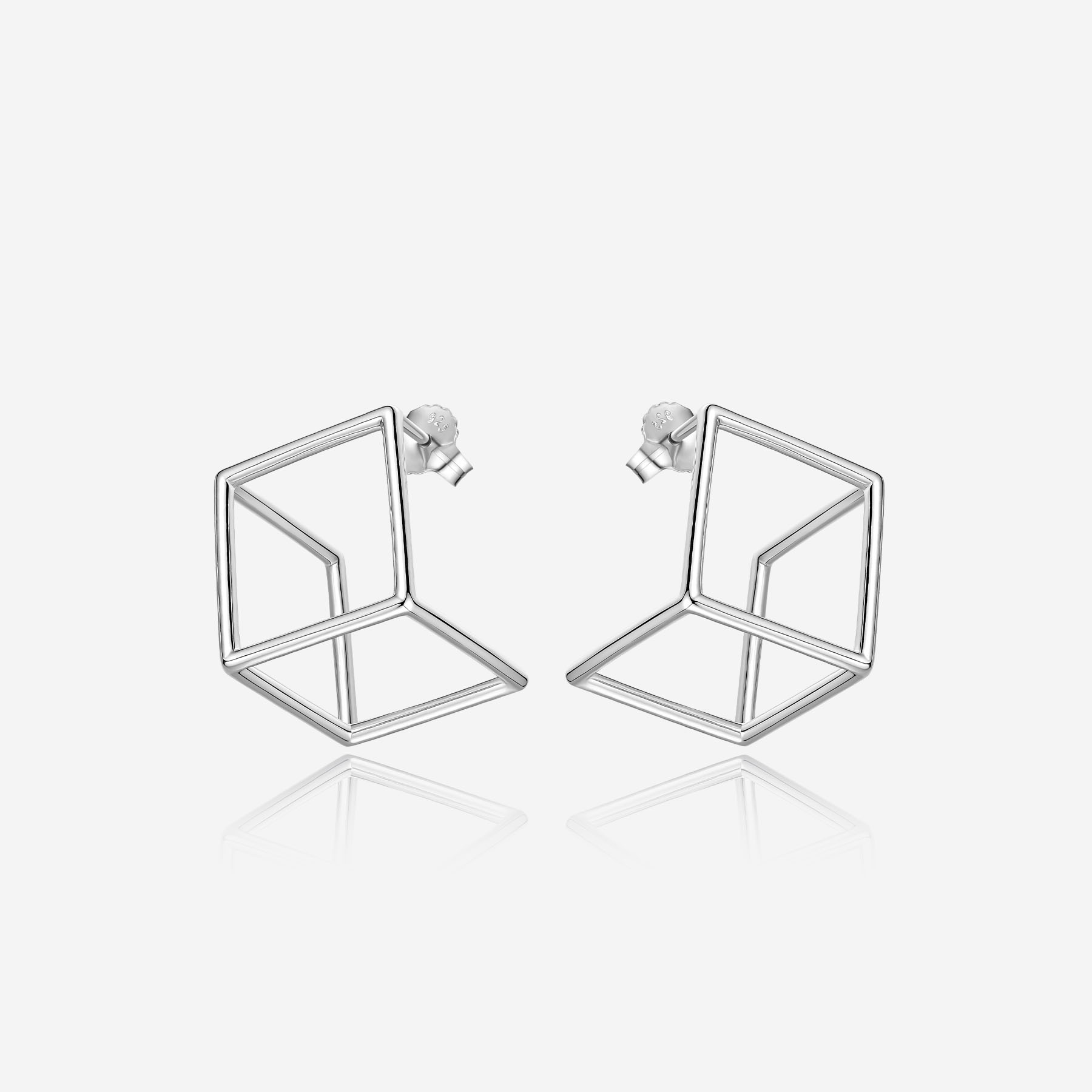 ピアス Single Rectangle-shaped Logo-engraved Earring Gucci Single Rectangle-shaped Logo-engraved Earring - Runway