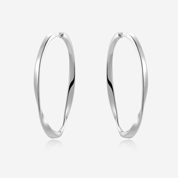 Oval hoop earrings