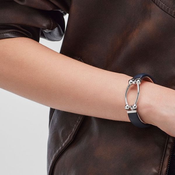 Bracciale rigido medio