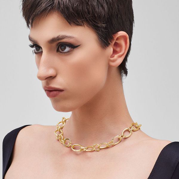 Collana con catena corta